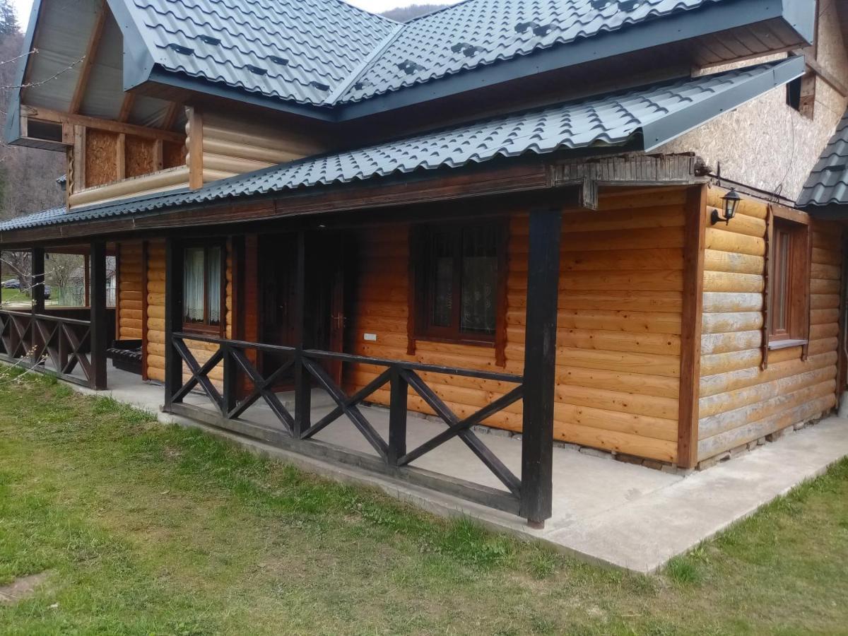 Садиба Федорчуків За Рікою Sheshory Exterior foto